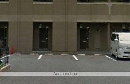 アクアマリン[1K/30m2]の駐車場3