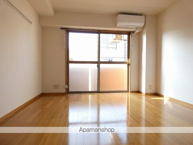コンフォール上荒田の内装写真