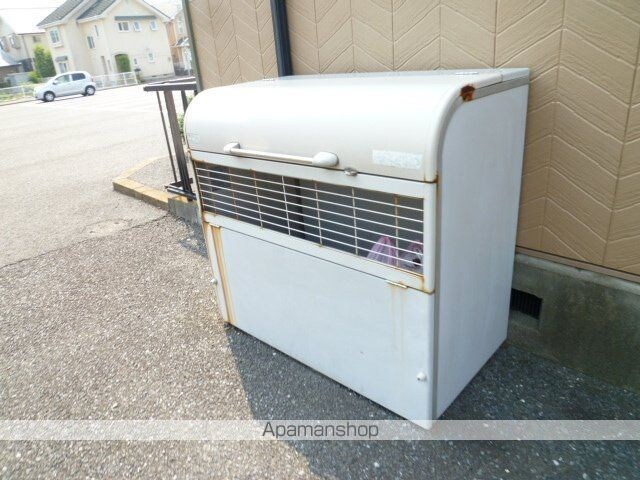 東京都昭島市緑町２丁目[2LDK/47.54m2]の共用部3