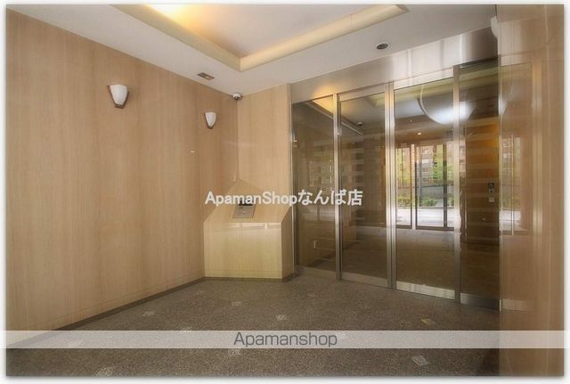 ブランクレール谷町の玄関写真