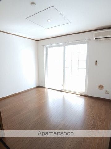 セレブレイトIIIの内装写真