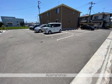 ジュネス　オーブＫ１[1LDK/42.28m2]の駐車場