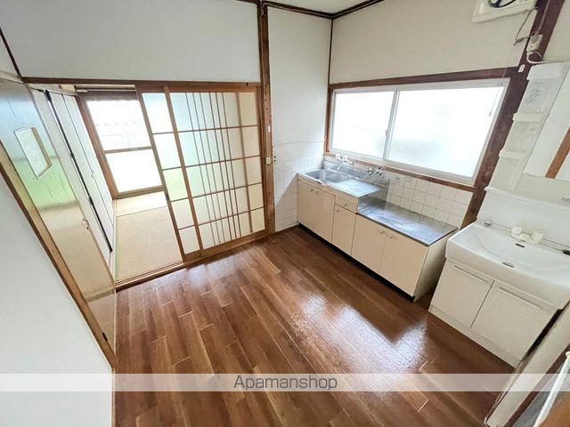 城南町1丁目貸家の内装写真