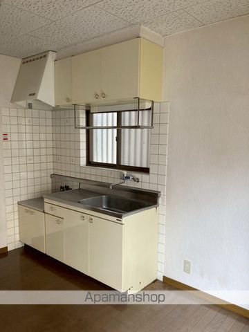 福山市 2階建 築32年の内装写真