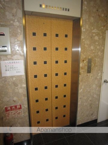 大宝 ルグラン上本町の玄関写真