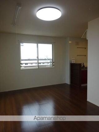 和歌山県和歌山市出島[1R/32.8m2]のリビング・居間