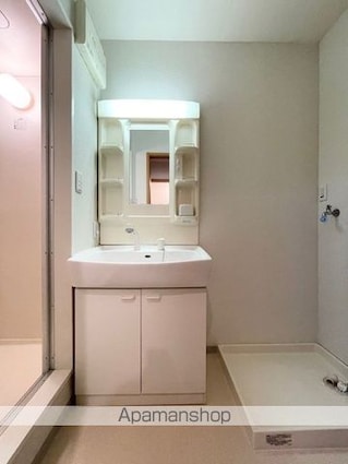 滋賀県大津市京町１丁目[1K/30.01m2]の洗面所