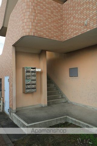 エメラルドマンションの玄関写真