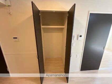 サンライズワン[1LDK/41.98m2]の収納