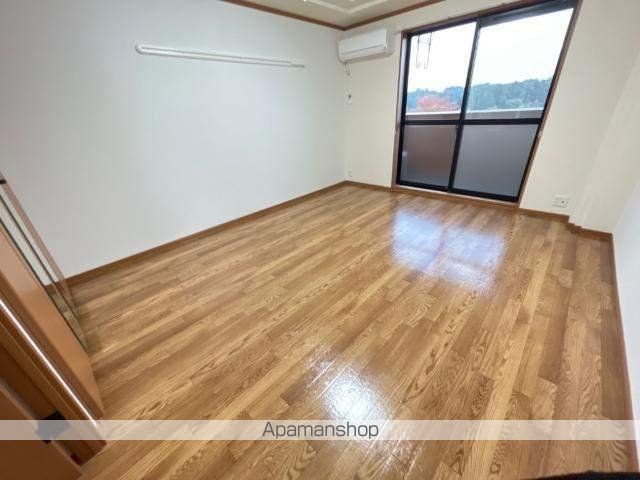 クレストールの内装写真