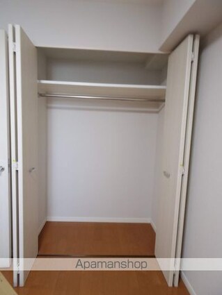 イストワール[2LDK/65.79m2]の収納