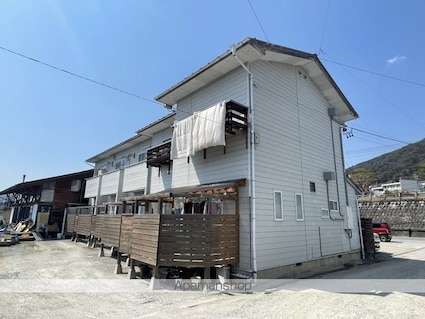 マンションヨコタ第３[2LDK/49.68m2]の外観2