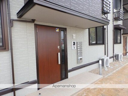 シャンス１６[1LDK/40.06m2]のエントランス