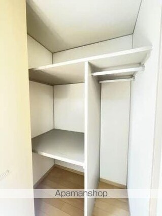 サニーベイル３番館[1LDK/52.9m2]の収納