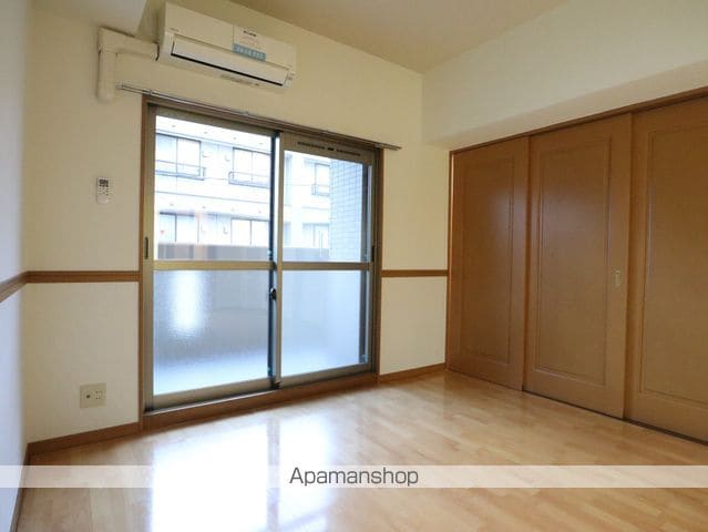 アルファパル阿由知通の内装写真