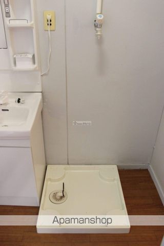 ヴィラナリー瀬戸田2号棟の内装写真