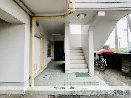 メゾンドインカルシ[2DK/45.02m2]のエントランス1