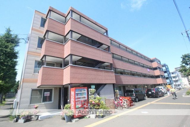ラフォーレ新札幌Bの外観写真