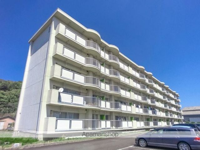 ビレッジハウス楠島2号棟の玄関写真
