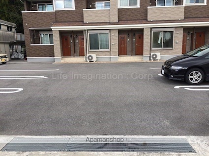 Ｃａｓａ　エスポワール　水口[1LDK/47.08m2]の駐車場3