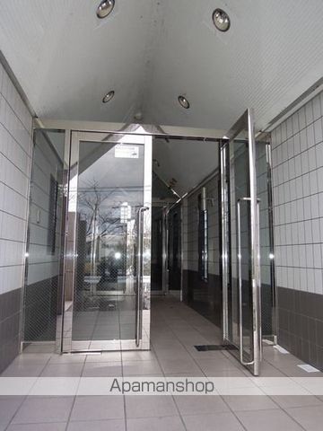 クロスロウズ荒木街の玄関写真