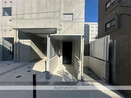 東京都三鷹市上連雀４丁目[2DK/44.83m2]のエントランス