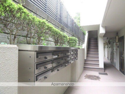 クレッセント三軒茶屋[1R/13.98m2]の共用部