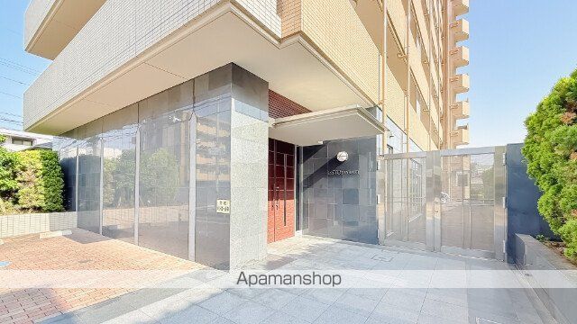 エスト茨木の玄関写真