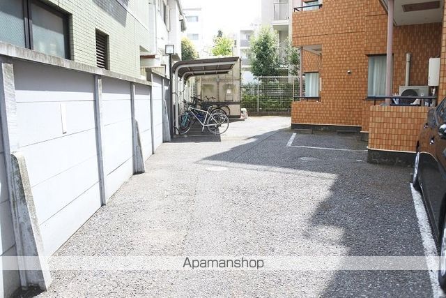 【世田谷区給田のマンションの写真】