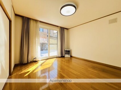 本通３丁目１４番貸家[3LDK/85.96m2]の内装1