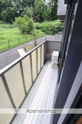 Village,EmonIの内装写真