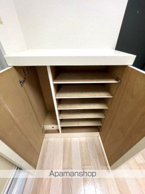 広島県広島市中区光南３丁目[1K/23.13m2]の玄関1