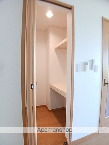 メゾネット アイAの内装写真