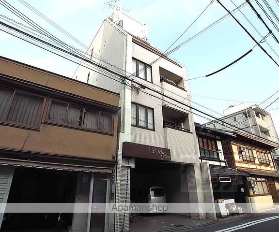 ルポール麩屋町の外観写真
