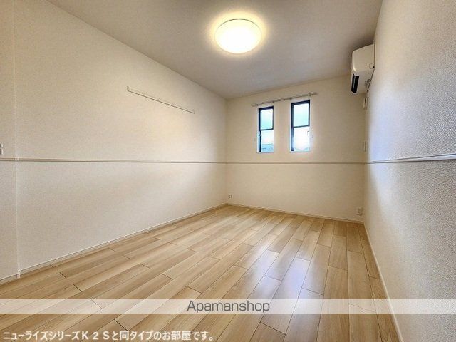 グラッシュフル Aの内装写真