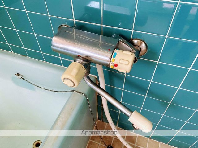 宮崎市 2階建 築45年の内装写真