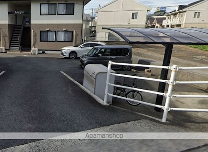 ソレジオＫＡＮＤＡ　Ａ[2LDK/51.04m2]の駐車場