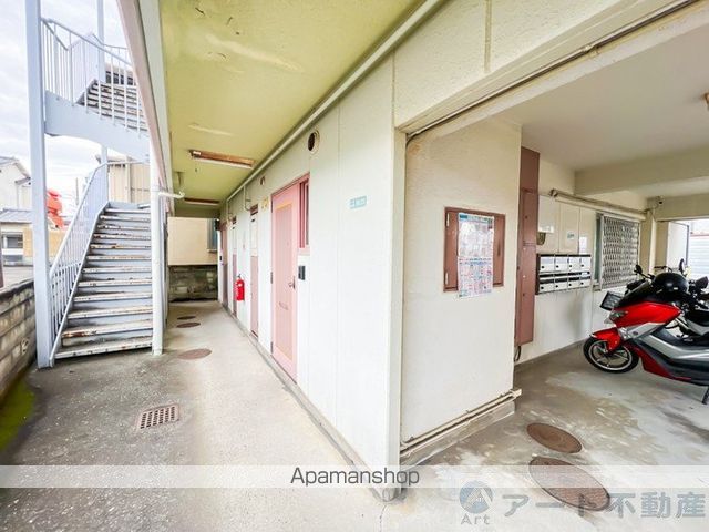 メルヘンハイツ小坂の玄関写真