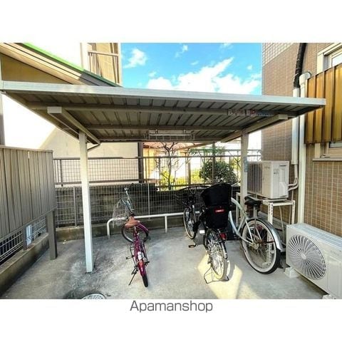 ワダニシムジューの内装写真