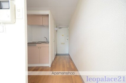 レオパレスＩＮＯＷ[1K/20.28m2]の玄関