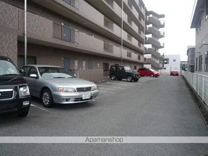 ソレイユ千[3DK/57.6m2]の駐車場3