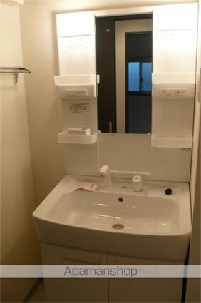 ファミーユ桜上水[1LDK/40.72m2]の洗面所