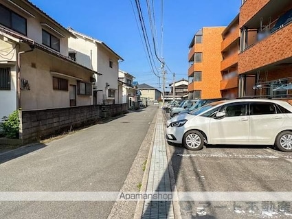 門屋マンション[3LDK/59.85m2]の駐車場
