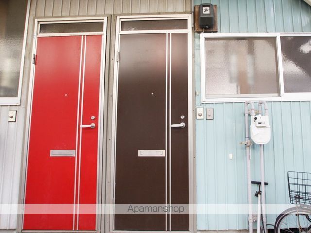 アトリエハウスIの玄関写真