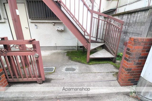 東京都武蔵野市中町３丁目[1K/16.56m2]のエントランス