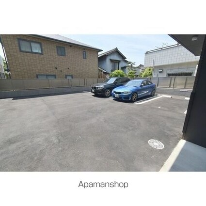 セントフィオーレ[1DK/40.14m2]の駐車場