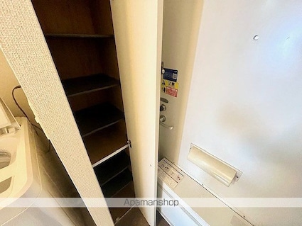 レオパレス和泉[1K/22.35m2]の玄関