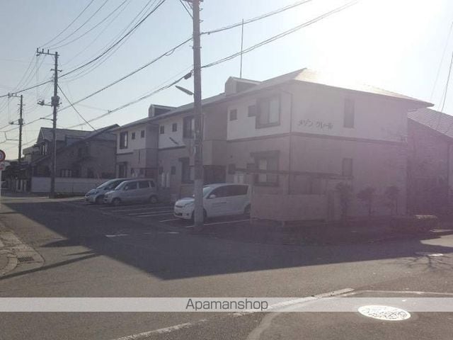 メゾンクレールの玄関写真
