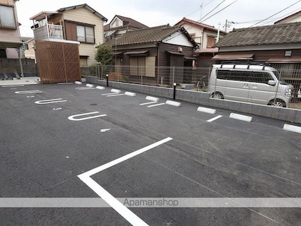 レオパレスＭａｉｓｏｎ　Ｌｕｍｉｅｒｅ[1R/25.75m2]の駐車場