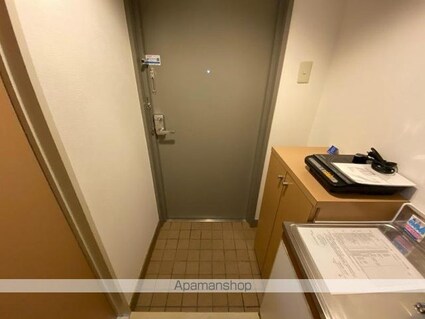 メゾン・ド・パリス[1K/21m2]の玄関